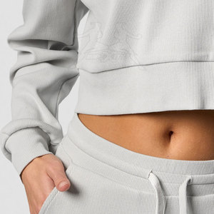 เสื้อครอปฮู้ดดี้สำหรับผู้หญิงใส่ได้ทุกวัน เนื้อผ้านุ่มสบาย ระบายอากาศได้ดี เหมาะสำหรับการเดินทางและสไตล์ลำลอง - Product Image 5