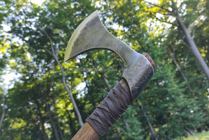 ราคาโรงงานอเนกประสงค์ใช้สีที่แตกต่างกันด้ามไม้ขวานเหล็กดามัสกัสคุณภาพสูงการออกแบบยอดนิยมขวานดามัสกัส - Product Image 6