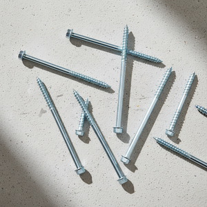 Suministro Directo de Fábrica: Tornillos de Cabeza Hexagonal con Rosca Parcial, Galvanizados en Zinc, de Alta Calidad - Product Image 1