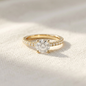 Bague de fiançailles ovale en diamant pour femme, or massif 14 carats, halo de pierres latérales, luxe, certifiée IGI, cadeau d'anniversaire de mariage - Product Image 2
