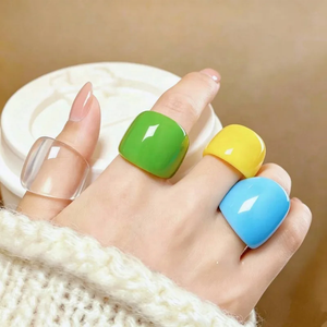 แหวนแฟชั่นงานแฮนด์เมด FAIZA CRAFT สีชมพูขาวลายหินอ่อนเรซิ่นอีพ็อกซี่ วงกว้าง ดีไซน์โดดเด่น ขัดเงา เครื่องประดับแฟชั่นสำหรับทุกเพศ  ธีมเทวดา เหมาะสำหรับงานปาร์ตี้ - Product Image 2