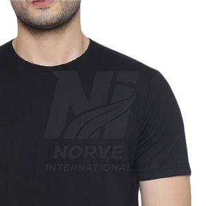 Camiseta Lisa Premium Esencial para el Armario, Ideal para Looks Contemporáneos y Uso Diario - Product Image 6
