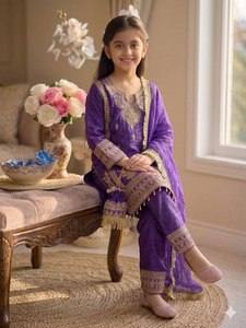 Ensemble palazzo en soie brodée GMY Premium pour filles avec dupatta |   Tenue ethnique pour enfants avec motifs de codes complexes - Product Image 5