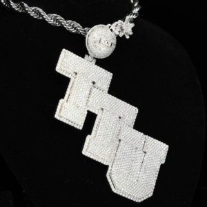 Colgante de Plata 925 con Nombre Vertical de Moissanita Redonda Iced Out para Hombre, Estilo Hip Hop Rapper Bling, Collar con Colgante Bust Down - Product Image 5