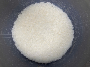 Meilleur Prix Riz Blanc Long Grain ST25 5% Brisure Récolte Nouvelle du Sud du Mé Kong Séché Exporté du Vietnam Grace Pham WA899199372 - Product Image 6