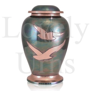Urne funéraire en laiton brillant en forme de colombe, urne commémorative pour crémation, urne artisanale en laiton avec motif de colombe, décoration commémorative pour la maison - Product Image 3