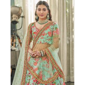 Lehenga Choli de Seda con Estampado Floral Verde Menta, Semi-Cosido, para Bodas, de Zeel Clothing - Product Image 4