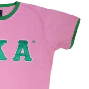 Camiseta Rosa de Manga Corta para Mujer con Parche de Letras de Chenilla Verde, Camiseta Informal de Algodón para Verano, Suave y Cómoda para Uso Diario - Product Image 3