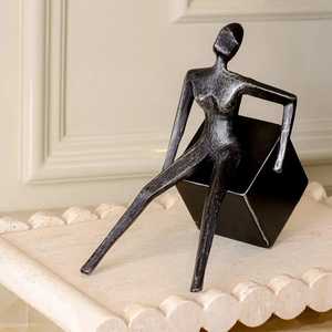 Jaffs Exports JE2177 L 22xW 12xH 22cm Abstract Aluminium <b>Figurative</b> Sculpture Handcrafted Eco-Friendly Modern Minimalist - Product Image 4