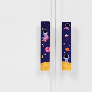 Poignées modernes faites à la main pour chambre d'enfant, poignée de porte en bois, poignées en forme de fusée, poignées de placard, décoration de chambre d'enfant, design moderne - Product Image 3