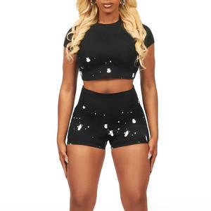 Conjunto de camiseta y pantalones cortos suaves para mujer, para yoga, fitness, verano, ropa deportiva, logotipo personalizado, ajuste profesional - Product Image 1