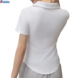 Polo pour femme confortable, style tendance, t-shirt en coton à manches courtes pour femme, col polo, ourlet incurvé avec motif imprimé pour l'été - Product Image 3