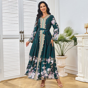 Abaya Musulmana Modesta para Mujer, Transpirable, Elegante, Estilo Étnico de Dubái, Vestido de Fiesta, Poliéster, para Verano, Otoño y Primavera - Product Image 2