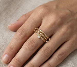แหวนทองคำแท้ 14K แบบเชื่อมต่อกัน ประดับเพชรเลี้ยงในห้องปฏิบัติการ พร้อมสายทองสามเส้นเชื่อมต่อกัน สามารถซ้อนกันได้ - Product Image 3