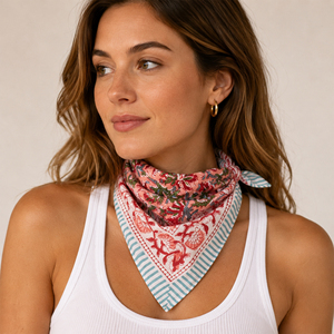 Bandana carrée en coton imprimée à la main style bohème vintage, teinture naturelle, multifonctionnelle, foulard tendance pour cowgirl - Product Image 1