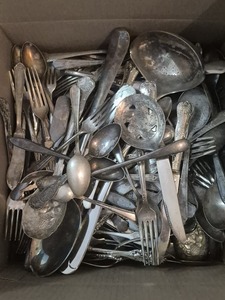 Déchets d'ustensiles en acier mixte comprenant des couverts de cuisine et des pièces métalliques ménagères, emballés pour les commandes directes de gros pour acheteurs étrangers - Product Image 4