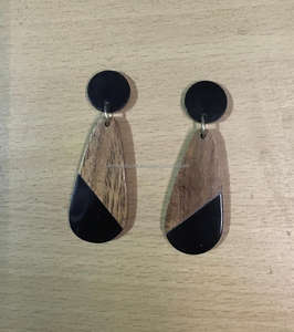 Super Quality <b>Resin</b> Pendant <b>Earrings</b> Classic Style Best Selling Moon Shape for Wedding Occasions - Product Image 2