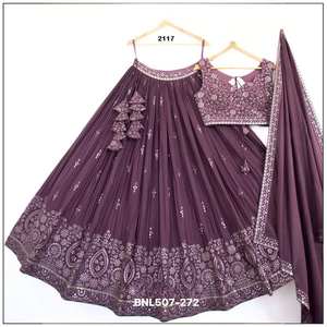 Hermoso Lehenga Choli y Dupatta de Georgette Sintético Pesado con Bordado de Lentejuelas, Proveedor y Exportador Mundial - Product Image 4