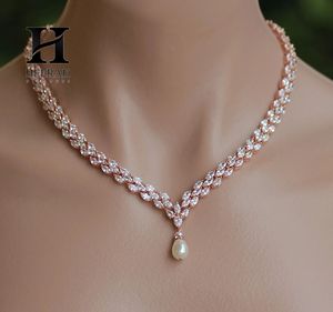Collier tennis en or rose avec diamants de laboratoire taille marquise et pendentif perle, collier de mariage en chevron en V, bijoux - Product Image 5