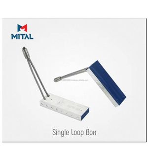 Boîte à boucle unique géométrique abstraite, design minimaliste moderne et épuré avec courbes fluides élégantes, concept visuel en acier inoxydable pour centre commercial - Product Image 2