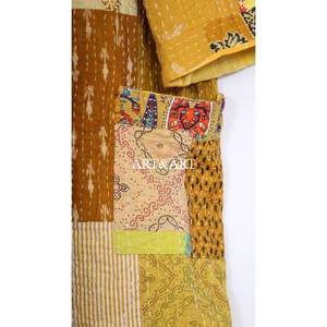 Kimono Kantha de Algodón Hecho a Mano en India, Unisex, Vintage, Talla Grande, Suave, Transpirable, de Secado Rápido, Diseño Floral, para Playa o Baño - Product Image 2