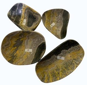 Cuenco de Ágata Amarilla Natural de Forma Libre de 10 cm, Colección de Piedras Pulidas Hechas a Mano - Product Image 2