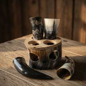 Ensemble de verres à shot en corne de bœuf polie, faits à la main, style Viking, avec support en bois d'art populaire, tasses médiévales en corne naturelle, écologiques - Product Image 5