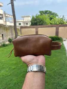 Bolsa de Aseo de Cuero de Alta Calidad con Gancho, Bolsa de Cosméticos de Cuero Genuino para Maquillaje - Product Image 6