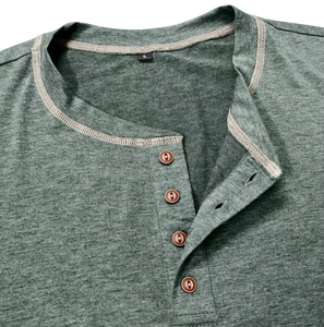 Camiseta Henley de Manga Larga para Hombre, con Costuras en Contraste, 100% Poliéster, Cuello en V, Cierre de Botones, Estilo Casual, Talla Grande, Transpirable y Ecológica - Product Image 3
