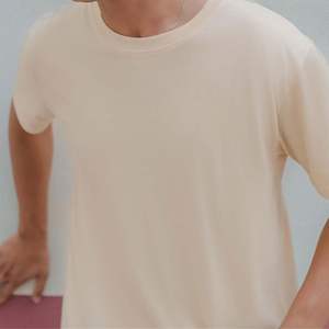 T-shirts personnalisés en jersey tricoté 100 % coton, polyester et élasthanne avec logo sur mesure – Doux, ajustés, haute résilience pour usage décontracté, OEM ODM, coupe oversize - Product Image 4