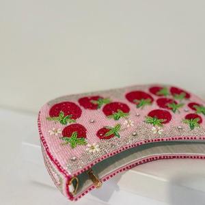 SHEERI HANDICRAFTS Sac brodé de perles multicolores fait main dans l'Uttar Pradesh, produit promotionnel pour femmes - Product Image 2