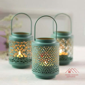 ตะเกียงโลหะเคลือบสีเทาแบบแฮนด์เมดสำหรับใส่เทียน - Product Image 2