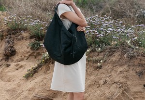 New Arrival Low MOQ Hot Sale Fashion Leather Hobo <b>Bag</b> Latest Design Wholesale Price Fashion Durable Material Leather Hobo <b>Bag</b> - Product Image 2