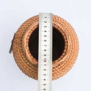 Vase en rotin tressé artisanal avec col en forme de bouteille – Fabriqué en rotin naturel de haute qualité - Product Image 6