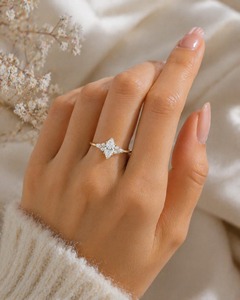 Bague de fiançailles en moissanite taille marquise de qualité supérieure VVS, or massif 14 carats, design Art Déco, certifiée GRA, cadeau pour la mariée - Product Image 2