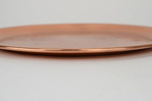 Assiette de présentation en cuivre pur au design classique, assiette de présentation en métal embossé, assiette décorative pour dîner, assiette de présentation pour table de mariage - Product Image 2