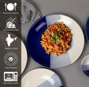 Assiette de service en céramique moderne, diamètre personnalisé, bleu, blanc, gris, design bohème, lavable, durable, faite à la main pour la table à manger - Product Image 2