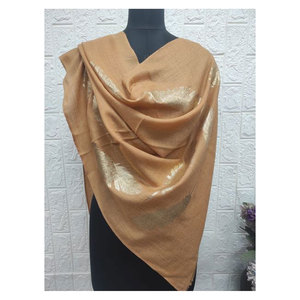 Estolas de Lana Fina Premium con Estampado Metálico para Mujer, 70x200 cm, Chal Elegante, Suave y Cálido de Lujo, 80% Lana Fina, 20% Seda, Ligero - Product Image 3