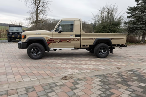 Toyota Land Cruiser GRJ79 SC VX Limited Facelift 2025 Diésel 4x4 Pickup Doble Cabina Todoterreno Vehículo de Trabajo Pesado - Product Image 6
