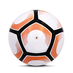 Ballon de football pakistanais personnalisé avec impression de logo sur mesure – Fabricant de ballons de sport avec impression de logo sur mesure – Taille - Product Image 6