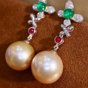 ต่างหูมุกประดับมรกตทับทิมรูปดอกไม้ งานแฮนด์เมดสั่งทำพิเศษ เครื่องประดับหรูหราสำหรับผู้หญิง ของขวัญสุดหรู สง่างาม - Product Image 3