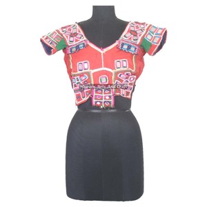 Choli de estilo vintage de Ropa Étnica VC026 para ocasiones de fiesta - Product Image 1