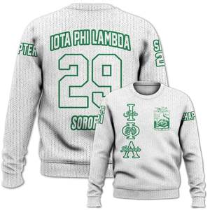 Suéter de punto tipo chaqueta universitaria blanca de Iota Phi Lambda, personalizado con el capítulo y el escudo para miembros de la hermandad Iota Phi Lambda. - Product Image 4