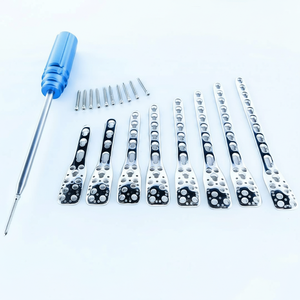 Placas de Bloqueo DF 4.5/5.0mm Izquierda/Derecha de 5 a 10 Orificios con Tornillos, Juego de 88 Piezas, Acero Inoxidable - Product Image 1