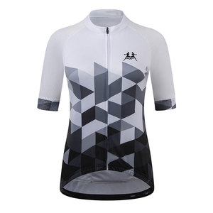 Maillot de cyclisme léger pour femme, doté d'un tissu à séchage rapide et adapté aux entraînements en extérieur - Product Image 1