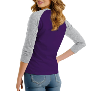 T-shirt de baseball personnalisé pour femme avec logo, en tricot côtelé, manches raglan contrastantes, coupe ajustée, style streetwear tendance - Product Image 4