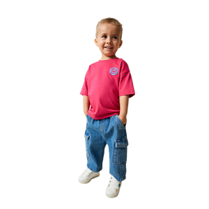 T-shirt rose à col rond et manches courtes avec logo bleu, coupe classique, couleur unie, en jersey tricoté pour enfants - Product Image 1