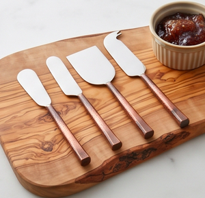 Juego de 4 cuchillos para queso con hojas de acero inoxidable y mangos de cobre, juego de herramientas para queso con espátula y tenedor para uso doméstico. - Product Image 3