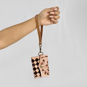 Monedero pequeño de cuero genuino hecho a mano, hermoso diseño de piel y patrón a cuadros marrón oscuro, carteras cortas multiusos para mujer - Product Image 1