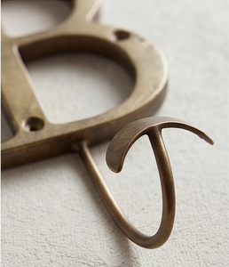 Ganchos de pared de metal estilo vintage con letras A B C, resistentes al óxido, para organizar la ropa y para decoración. - Product Image 2